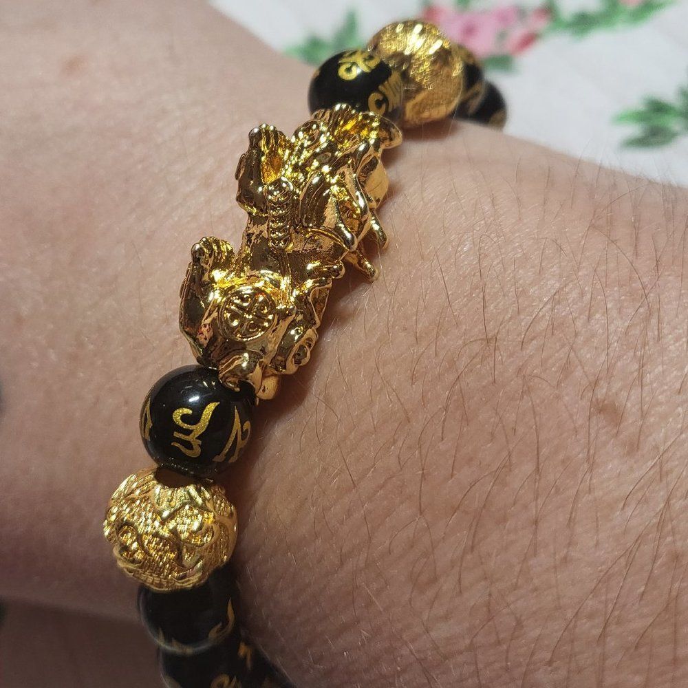 Feng Shui Pixiu Charm Black Obsidian Carved Beads Stretch Bracelet